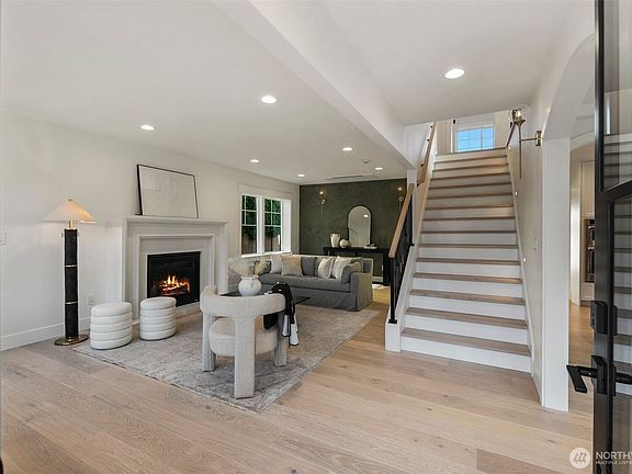4th image of 4112 N 38th Street