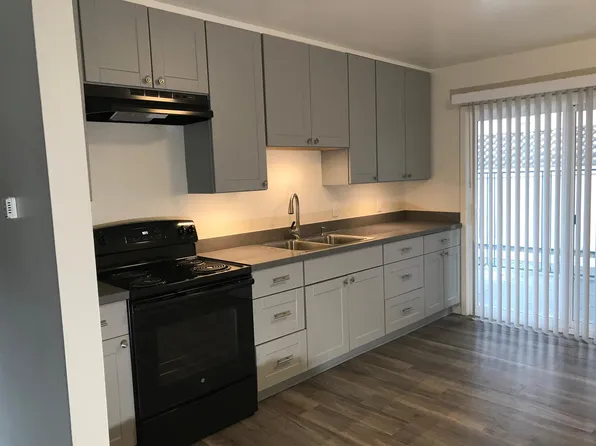 166 1st St #2, Woodland, CA 95695