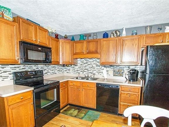 2nd image of 172 Rogers Dr