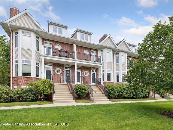 2nd image of 2032 Central Park Dr #5