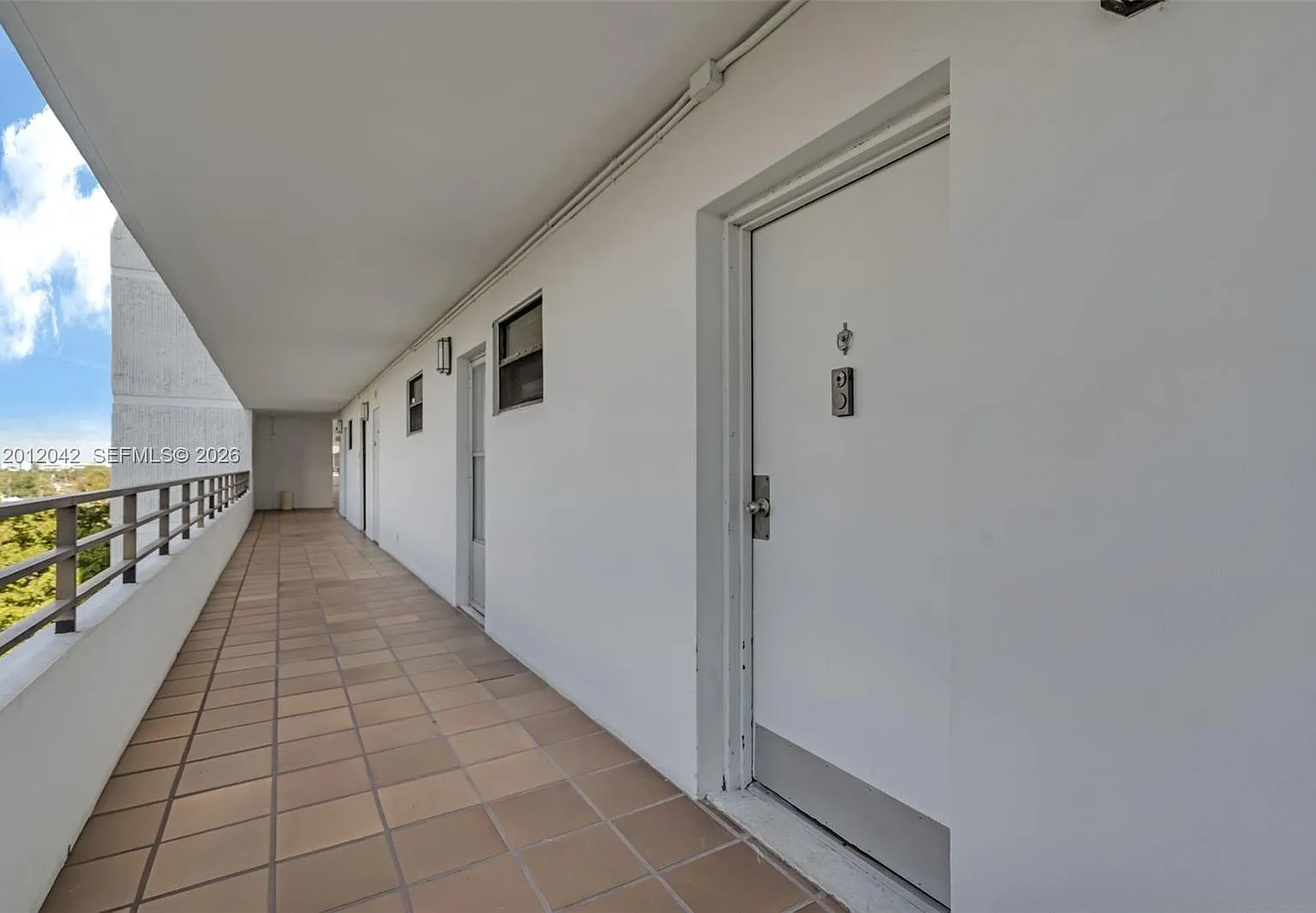 Olympus Condo Phase — Photo 2