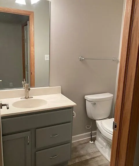 Main level -1/2 Bath