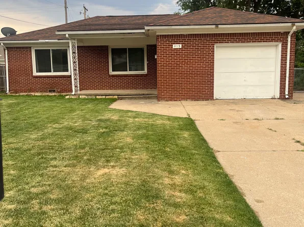315 Anita Dr, Haysville, KS 67060