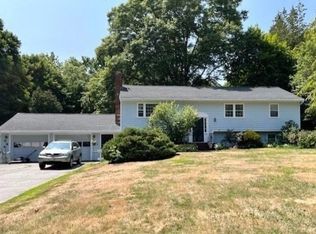 222 Monponsett St, Halifax, MA 02338