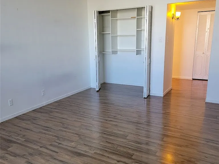 3930 University Center Dr #305 — Photo 21