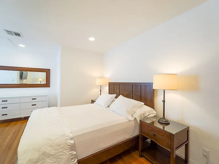 135 Montana Ave #15 — Photo 2