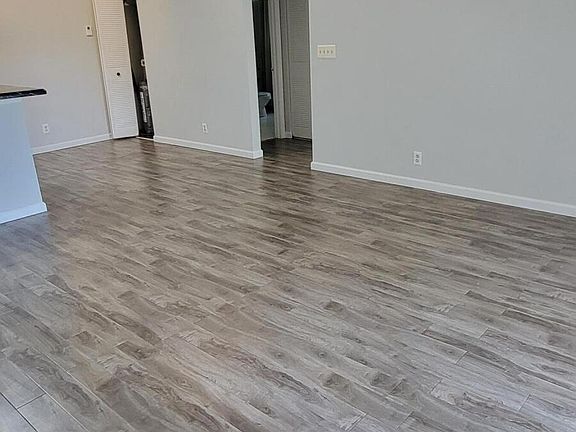 2nd image of 611 Lyons Rd APT 8202