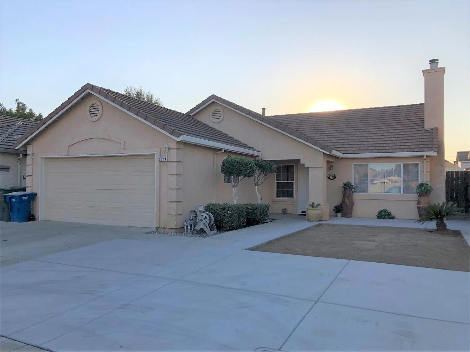 2959 Marshfield Ln photo 1