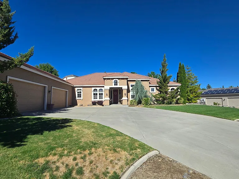 5265 N Elk River Rd — Photo 2