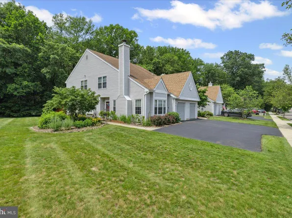 31 Magnolia Ct, Bordentown, NJ 08505