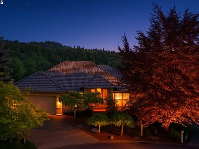 9234 NW Hopedale Ct, Portland, OR, 97229