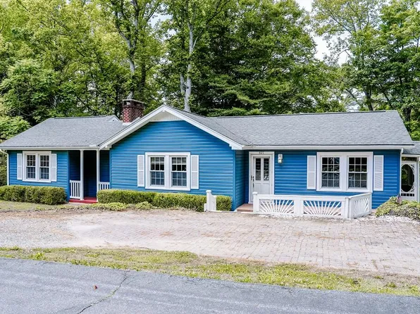 407 Ridgewood Rd, Bassett, VA 24055