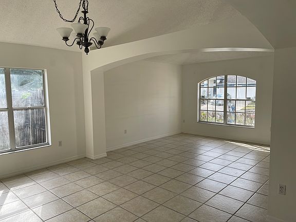 4th image of 13414 Bristlecone Cir