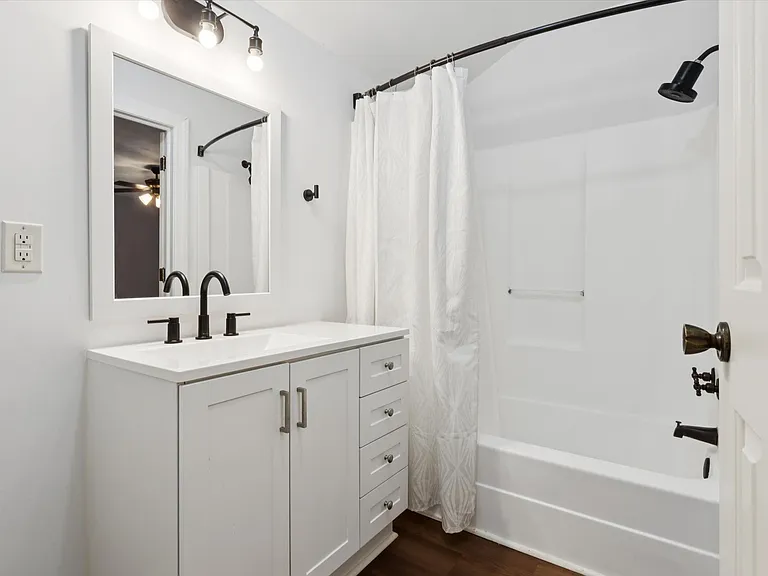 1728 Martin Rd — Photo 16
