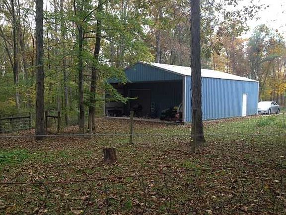 4th image of 1881 S County Road 450 E