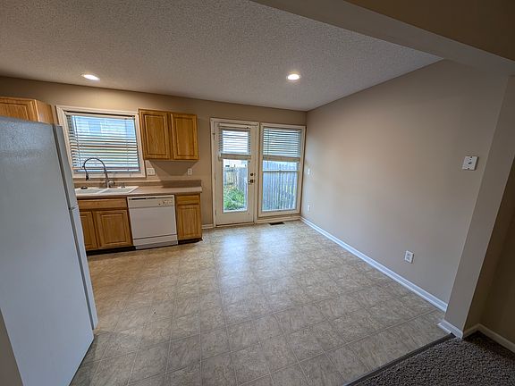 3rd image of 13107 Washington Ct