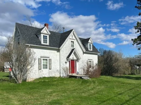 8863 Highway 2, Great Village, NS B0M 1L0