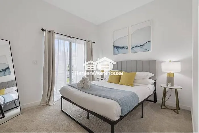 1930 NE 7th Ct — Photo 13