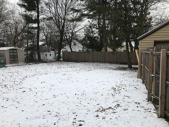 5th image of 39 Maryland Dr