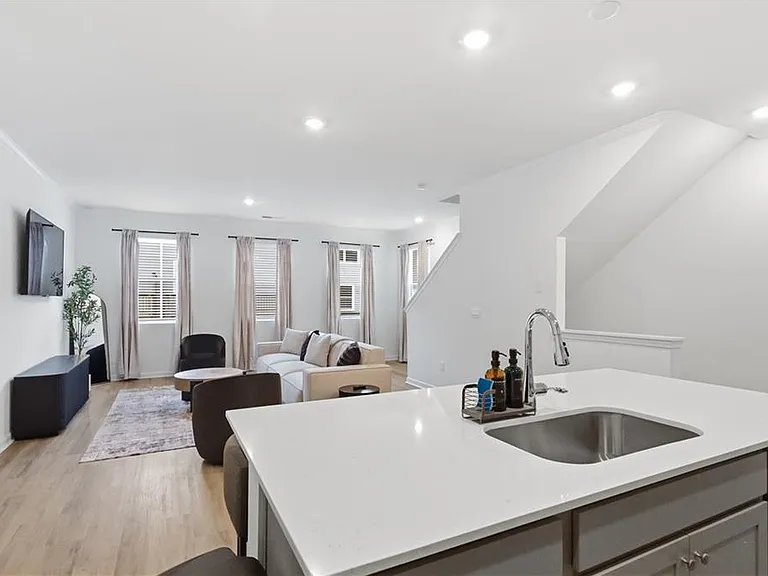 1312 Lakota Pl — Photo 5