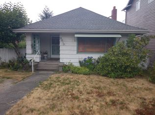 3017 45th Ave SW, Seattle, WA 98116
