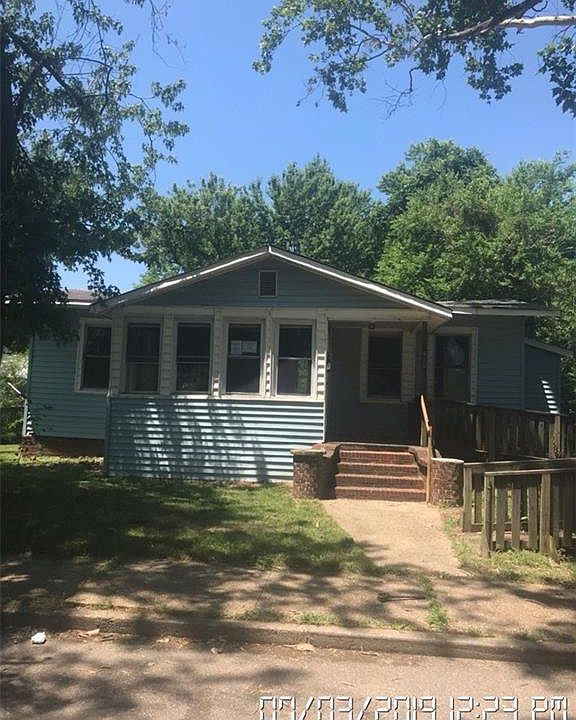 1st image of 410 N 8th Ave