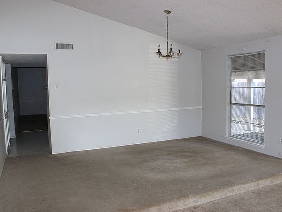 3rd image of 3129 Teakwood Dr