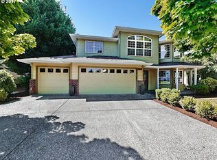 3335 NW Banff Dr, Portland, OR