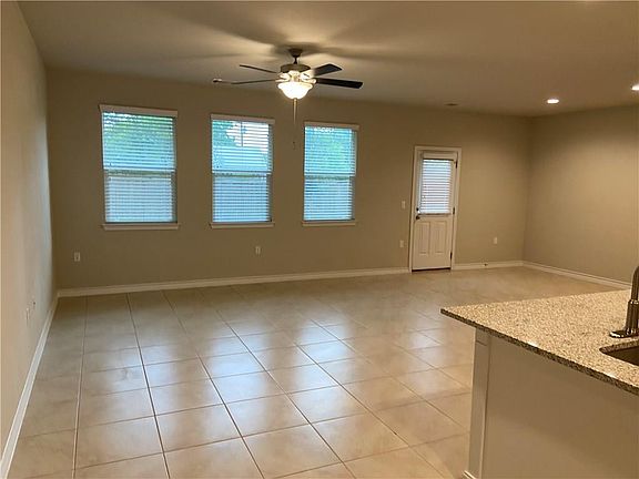 2nd image of 11904 Saddle Rock Dr