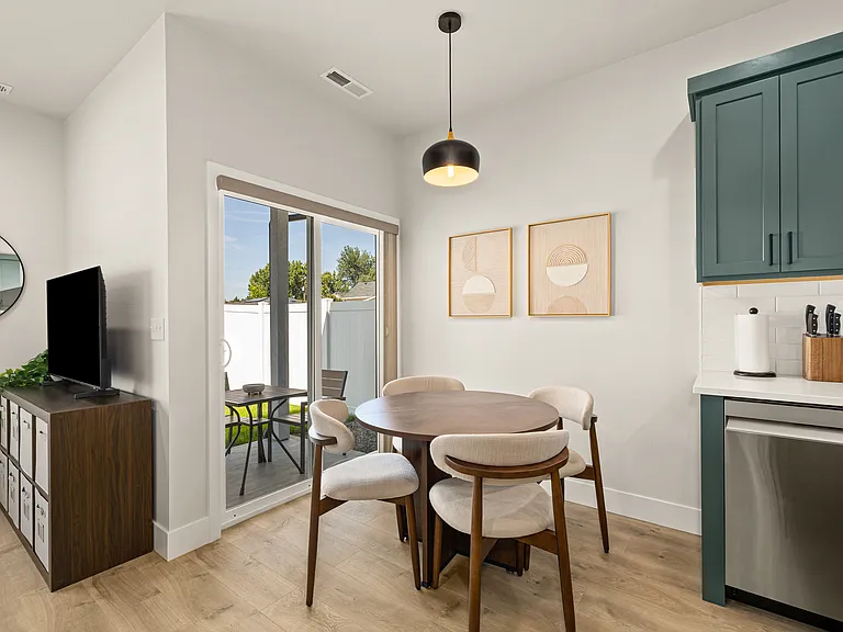 10494 W Shields Ave — Photo 38