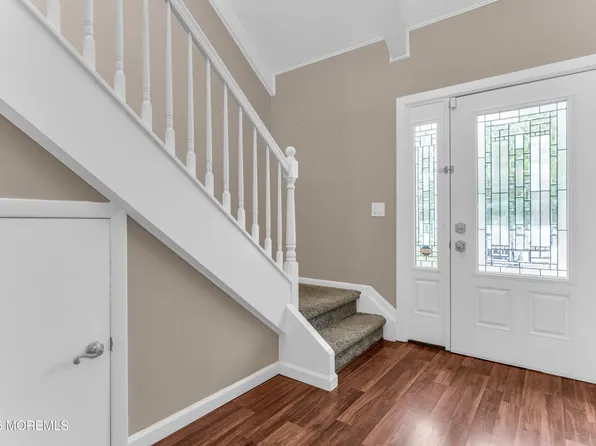 302 Cutty Court, Toms River, NJ 08753