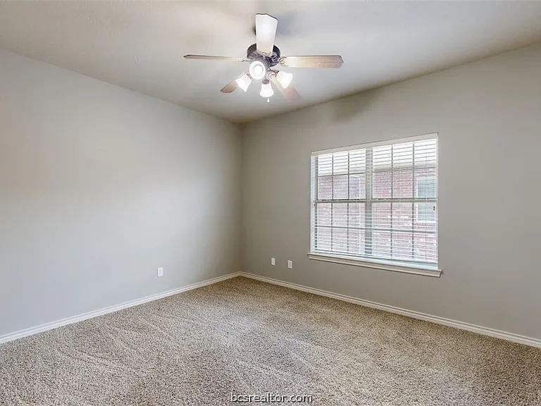 211 Forest Dr #C — Photo 21