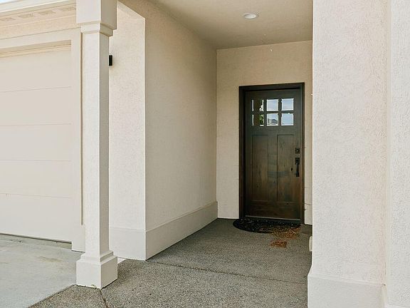 Front Door>