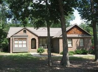 201 Finch Ave, Thomasville, NC 27360