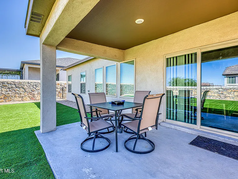 2245 Small Mountain Pl — Photo 20