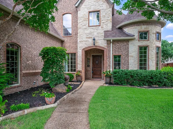 8116 Long Trail Dr, North Richland Hills, TX 76182