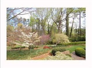 2720 Toxey Dr, Raleigh, NC 27609