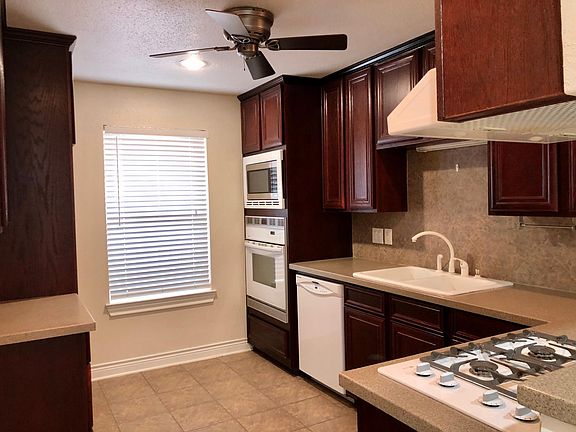 2nd image of 2307 Shadbury Ct