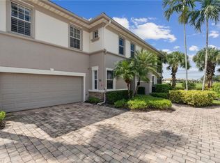 8739 Coastline Ct APT 102, Naples, FL 34120