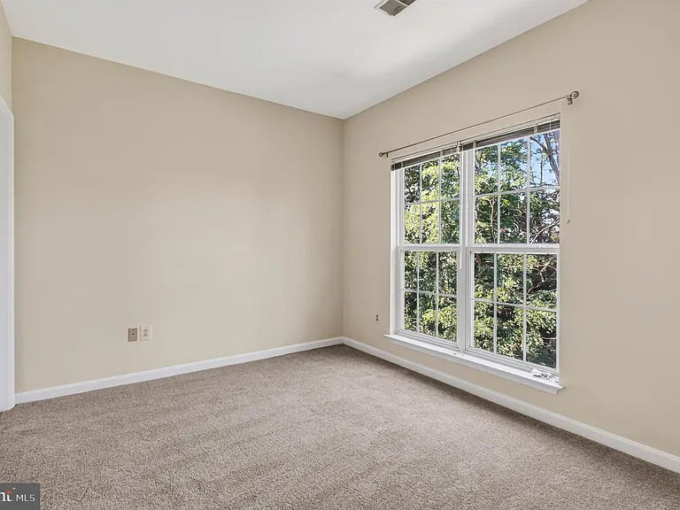 11314 Westbrook Mill Ln #302 — Photo 35
