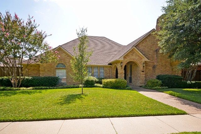 1st image of 3304 Leigh Dr