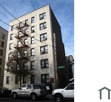 1st image of 3915 Carpenter Ave