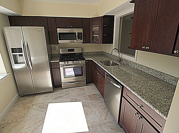 2nd image of 4 Foxwood Ct