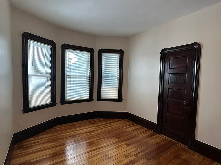 345 Earle St #2 — Photo 8