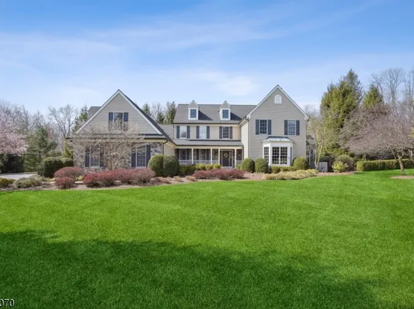 26 Harvest Ln, Washington Twp., NJ 07853