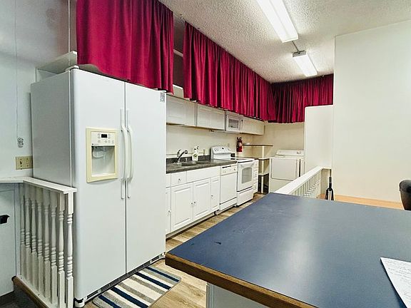 2nd image of 3273 Cache Way #4