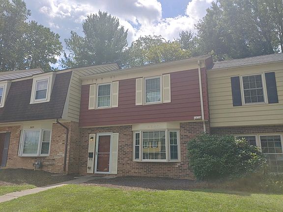 3rd image of 2807 Wellesley Ct