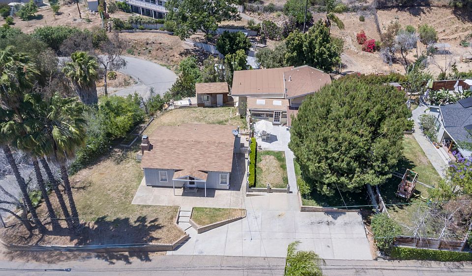 1st image of 364 Alosta Dr
