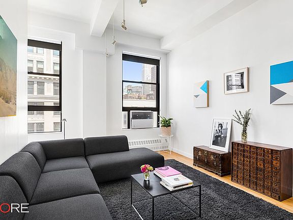 3rd image of 148 W 23rd St APT 9J