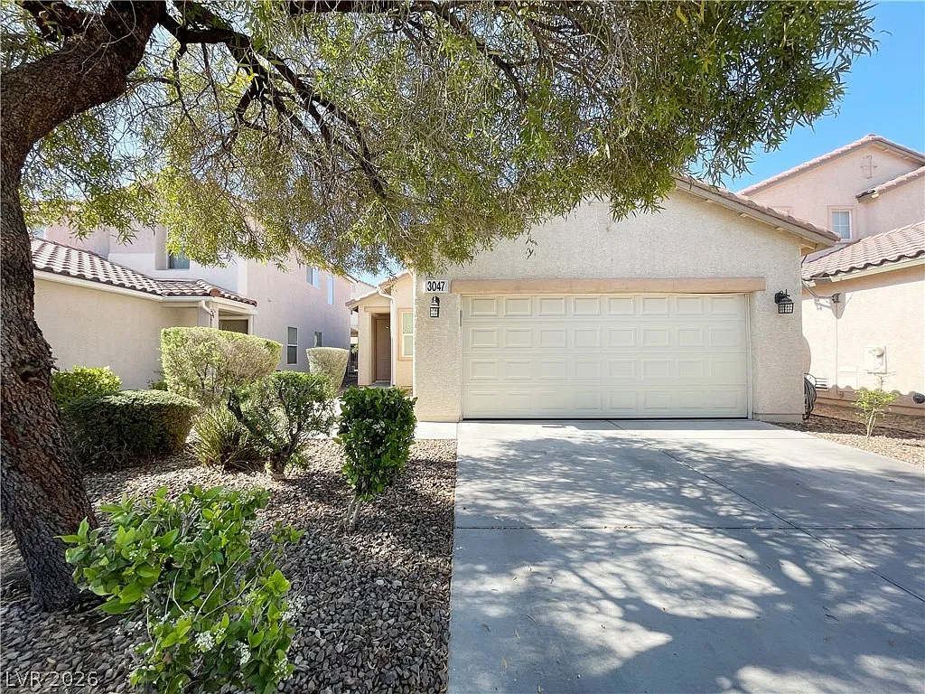 3 bed, 2.0 bath, 1151 sqft, $1,990 — Photo 3